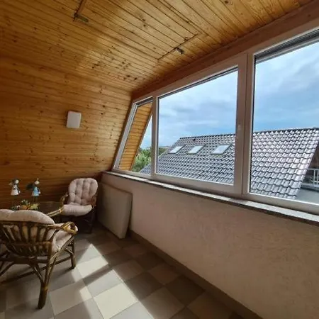 Ruhiges Stadtdomizil - Wohnkomfort In Der Vier-tore-stadt * Neubrandenburg