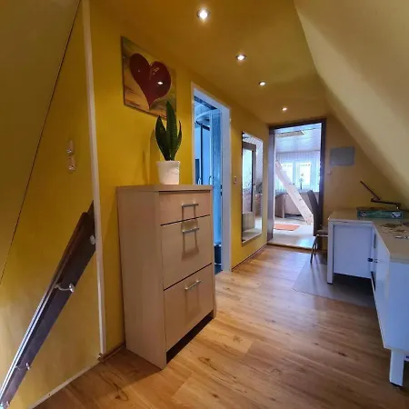 Ruhiges Stadtdomizil - Wohnkomfort In Der Vier-tore-stadt Apartment *