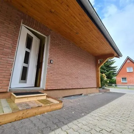 Apartment Ruhiges Stadtdomizil - Wohnkomfort In Der Vier-tore-stadt