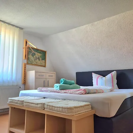 Apartment Ruhiges Stadtdomizil - Wohnkomfort In Der Vier-tore-stadt *