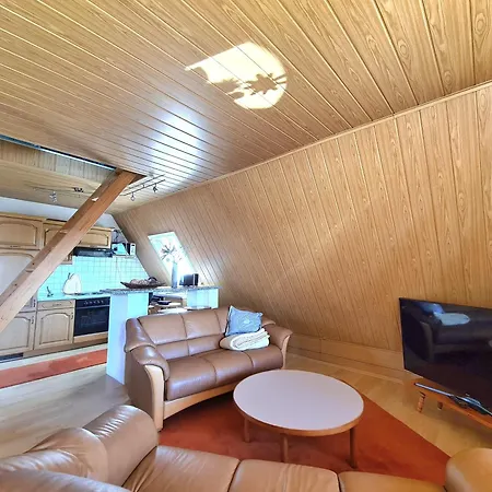 Ruhiges Stadtdomizil - Wohnkomfort In Der Vier-tore-stadt Apartment *